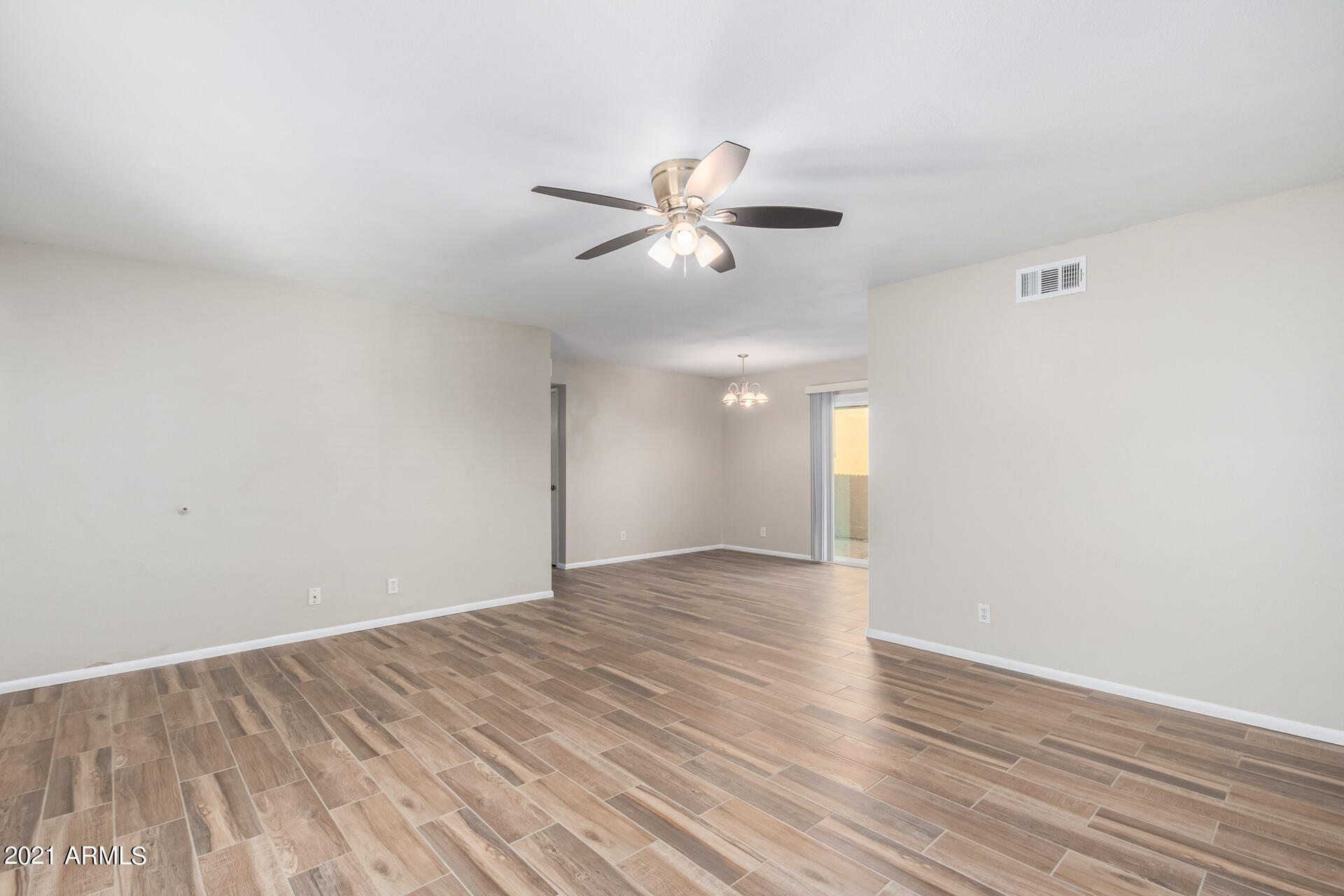 2612 East Lemon Street Tempe, AZ 85288 - Photo 4 of 24 0006-07 - lemon