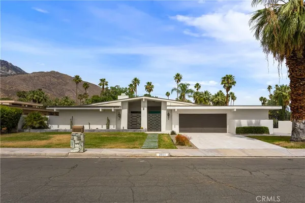 $1,950,000 | 2011 South Tulare Drive, Palm Springs, CA 92264