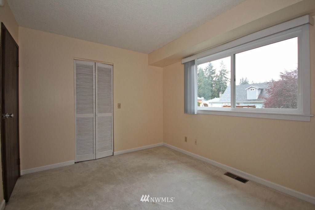 14631 Southeast 140th Street Renton, WA 98059 - Photo 7 of 14