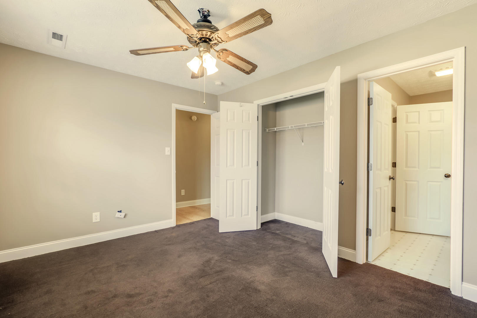 5712 Reece Way Knoxville, TN 37918 - Photo 14 of 19 14_ReeceWay_5712_Bedroom2_02