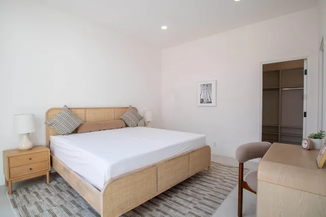 $1,350,000 | 46860 Amir Drive, Palm Desert, CA 92260