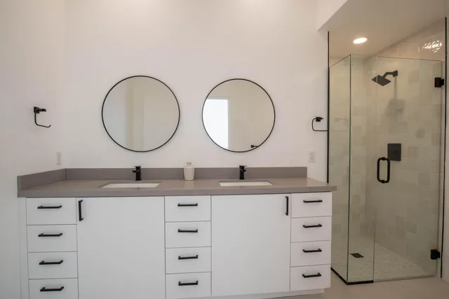 $1,350,000 | 46860 Amir Drive, Palm Desert, CA 92260