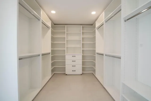 $1,350,000 | 46860 Amir Drive, Palm Desert, CA 92260