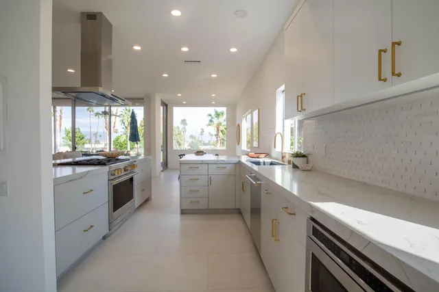 $1,350,000 | 46860 Amir Drive, Palm Desert, CA 92260