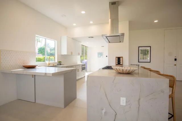 $1,350,000 | 46860 Amir Drive, Palm Desert, CA 92260