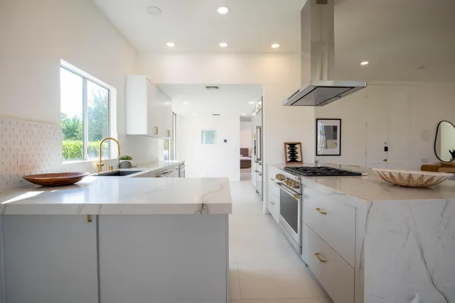 $1,350,000 | 46860 Amir Drive, Palm Desert, CA 92260