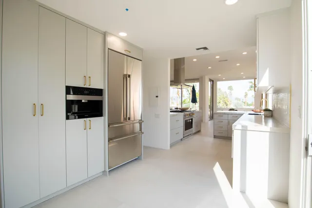 $1,350,000 | 46860 Amir Drive, Palm Desert, CA 92260