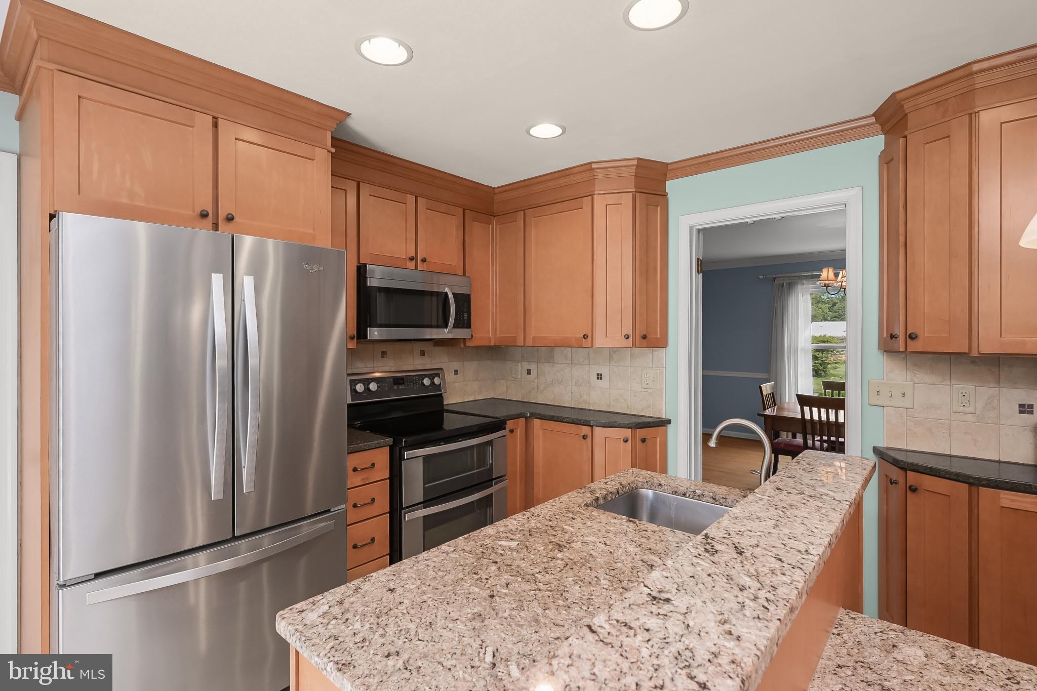1223 Nottingham Road Westminster, MD 21157 - Photo 19 of 72 Eat-In Kitchen