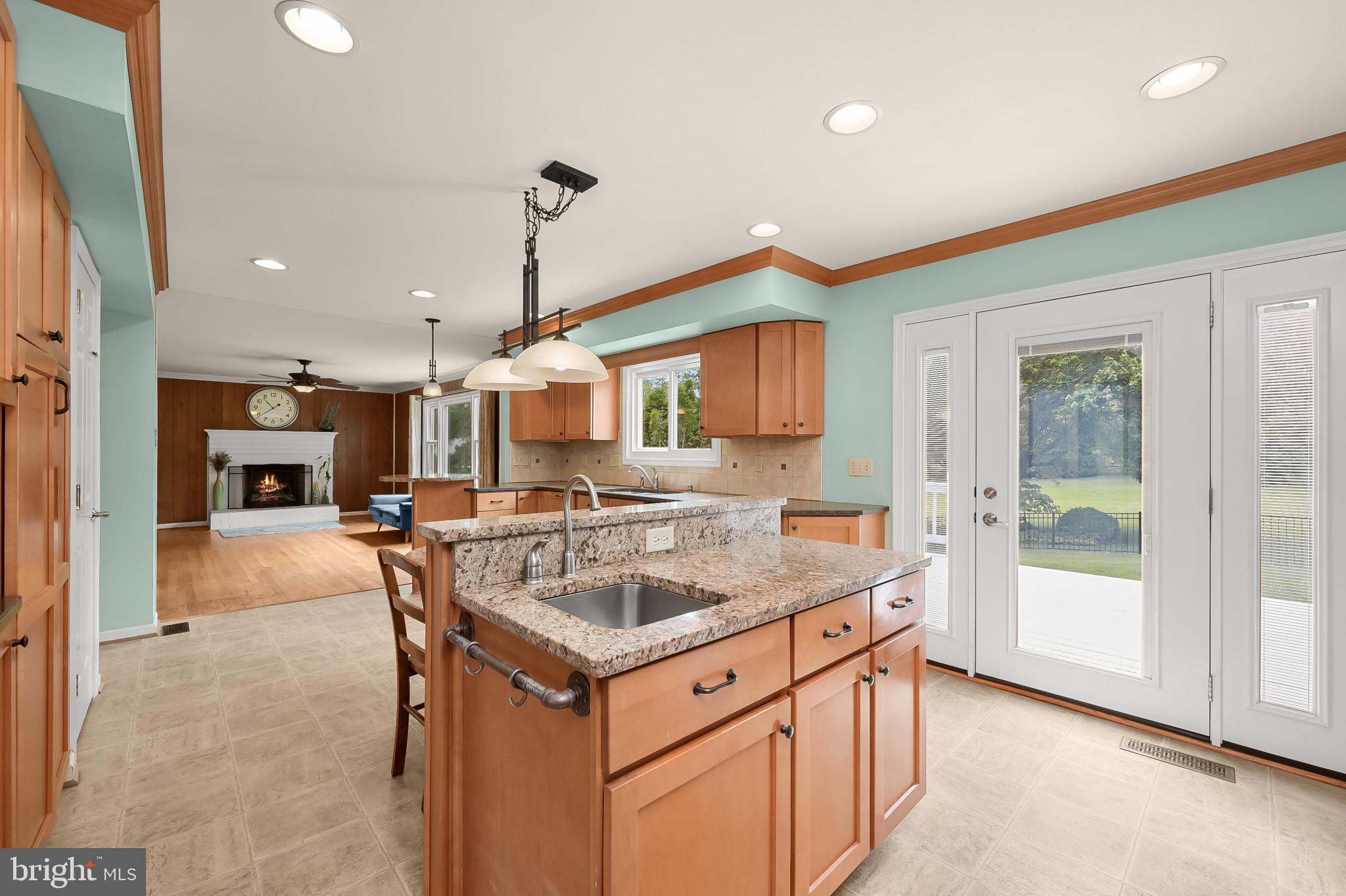 1223 Nottingham Road Westminster, MD 21157 - Photo 24 of 72 Access to Outdoor Oasis