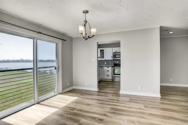 $140,000 | 709 Gale Street, Unit 14, Seabrook, TX 77586