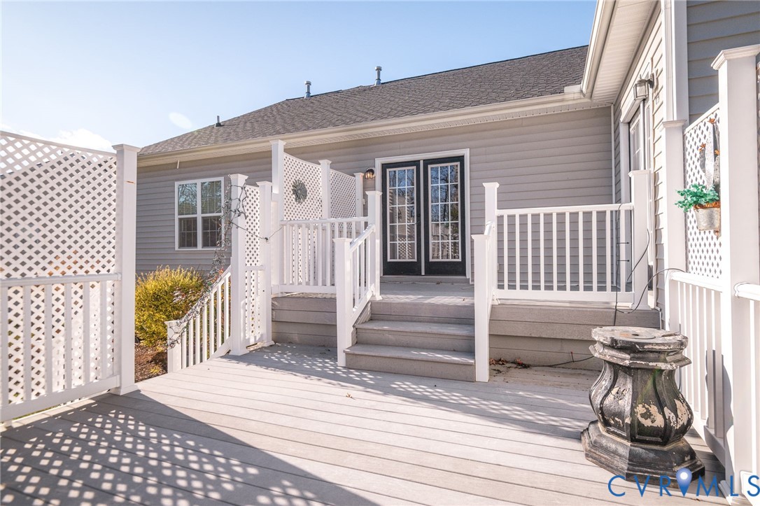 11201 Avening Road Midlothian, VA 23112 - Photo 16 of 20 a front view of a house with a porch