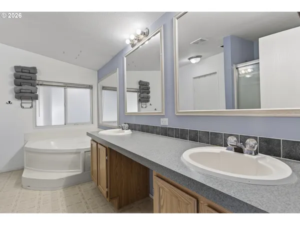 $215,000 | 32700 Southeast Leewood Lane, Boring, OR 97009