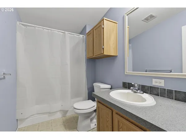 $215,000 | 32700 Southeast Leewood Lane, Boring, OR 97009