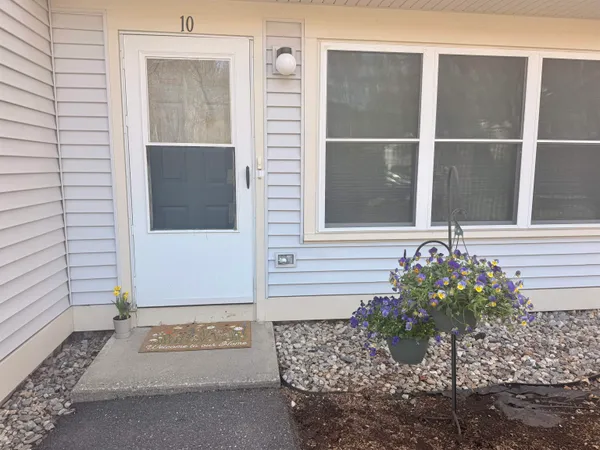 $205,000 | 10 Morningside Cmns, Brattleboro, VT 05301