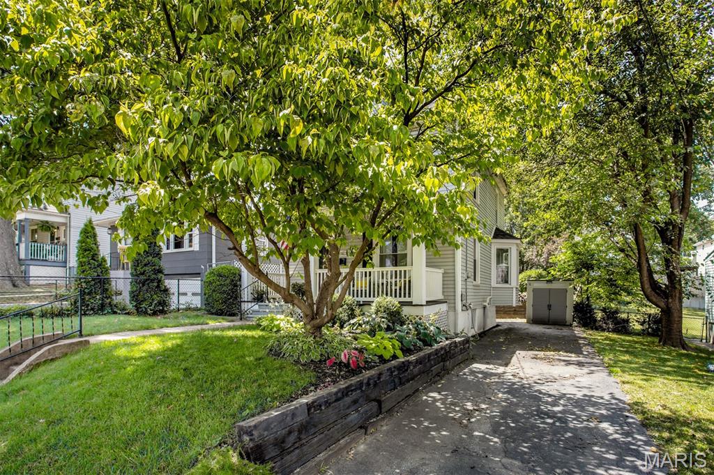3423 Manhattan Avenue St. Louis, MO 63143 - Photo 3 of 46 Gallery Image 3