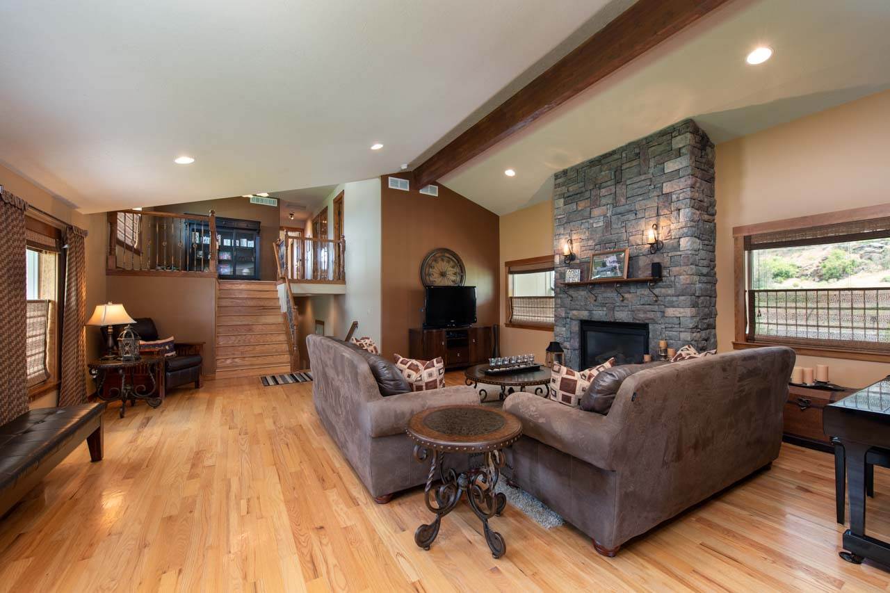 1202 South Henry Road Greenacres, WA 99016 - Photo 4 of 20 Gallery Image 4