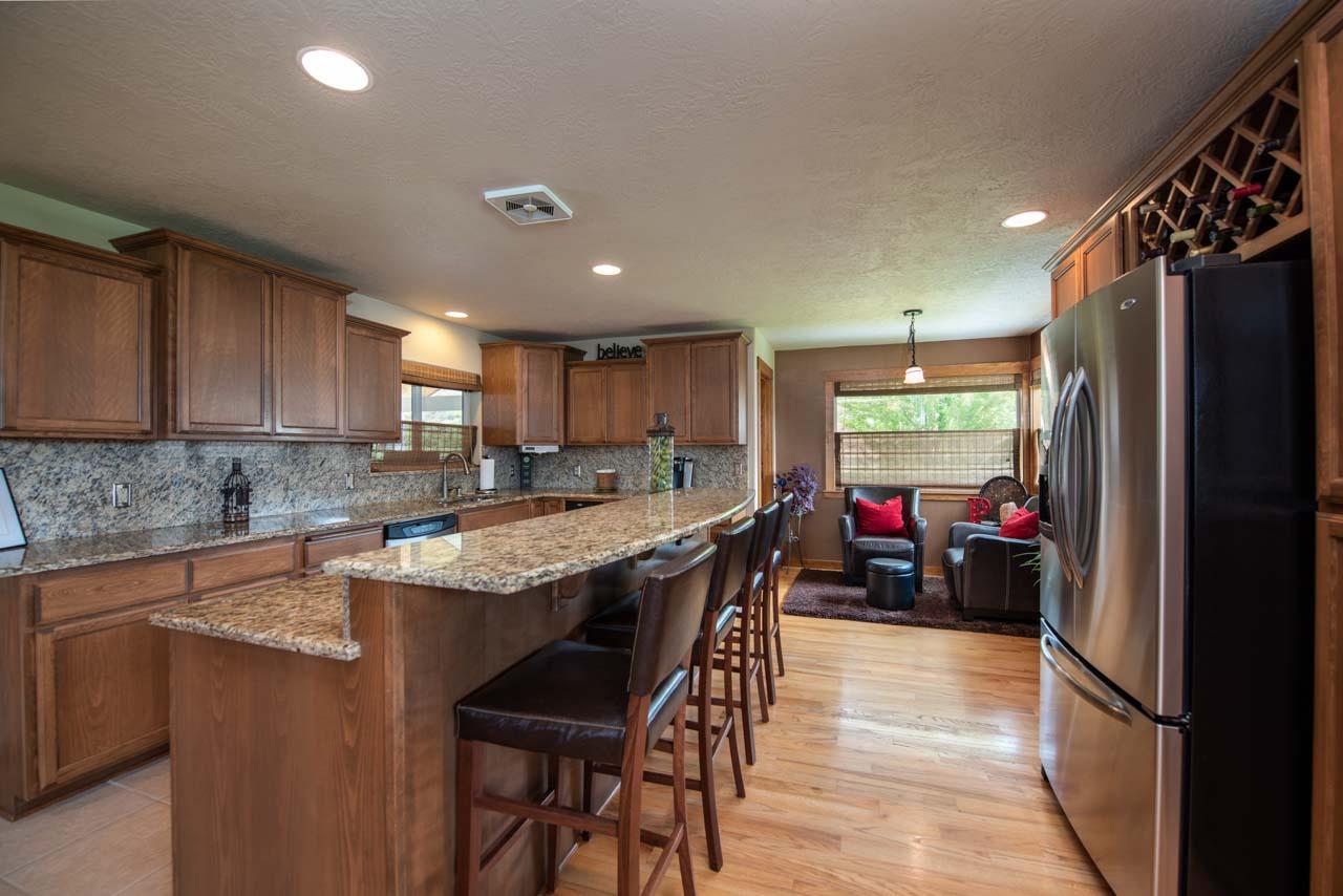 1202 South Henry Road Greenacres, WA 99016 - Photo 9 of 20 Gallery Image 9