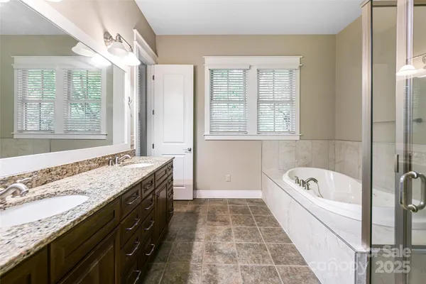 $1,175,000 | 1 East Owl Creek Lane, Fairview, NC 28730