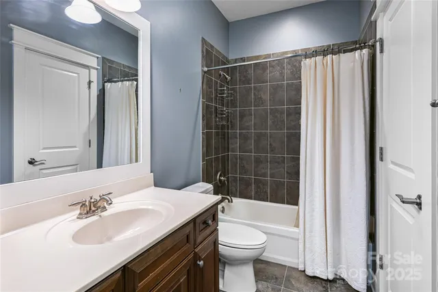 $1,175,000 | 1 East Owl Creek Lane, Fairview, NC 28730