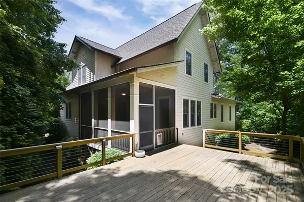 $1,175,000 | 1 East Owl Creek Lane, Fairview, NC 28730