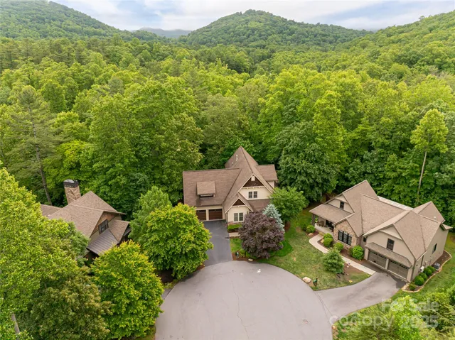 $1,175,000 | 1 East Owl Creek Lane, Fairview, NC 28730