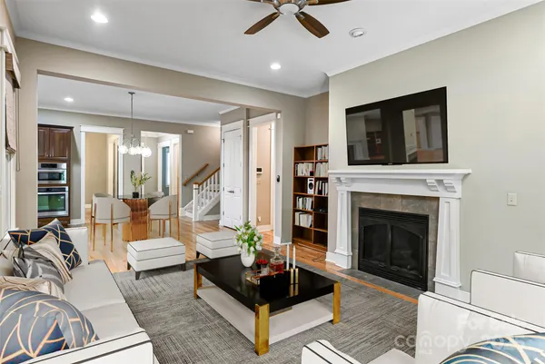 $1,175,000 | 1 East Owl Creek Lane, Fairview, NC 28730