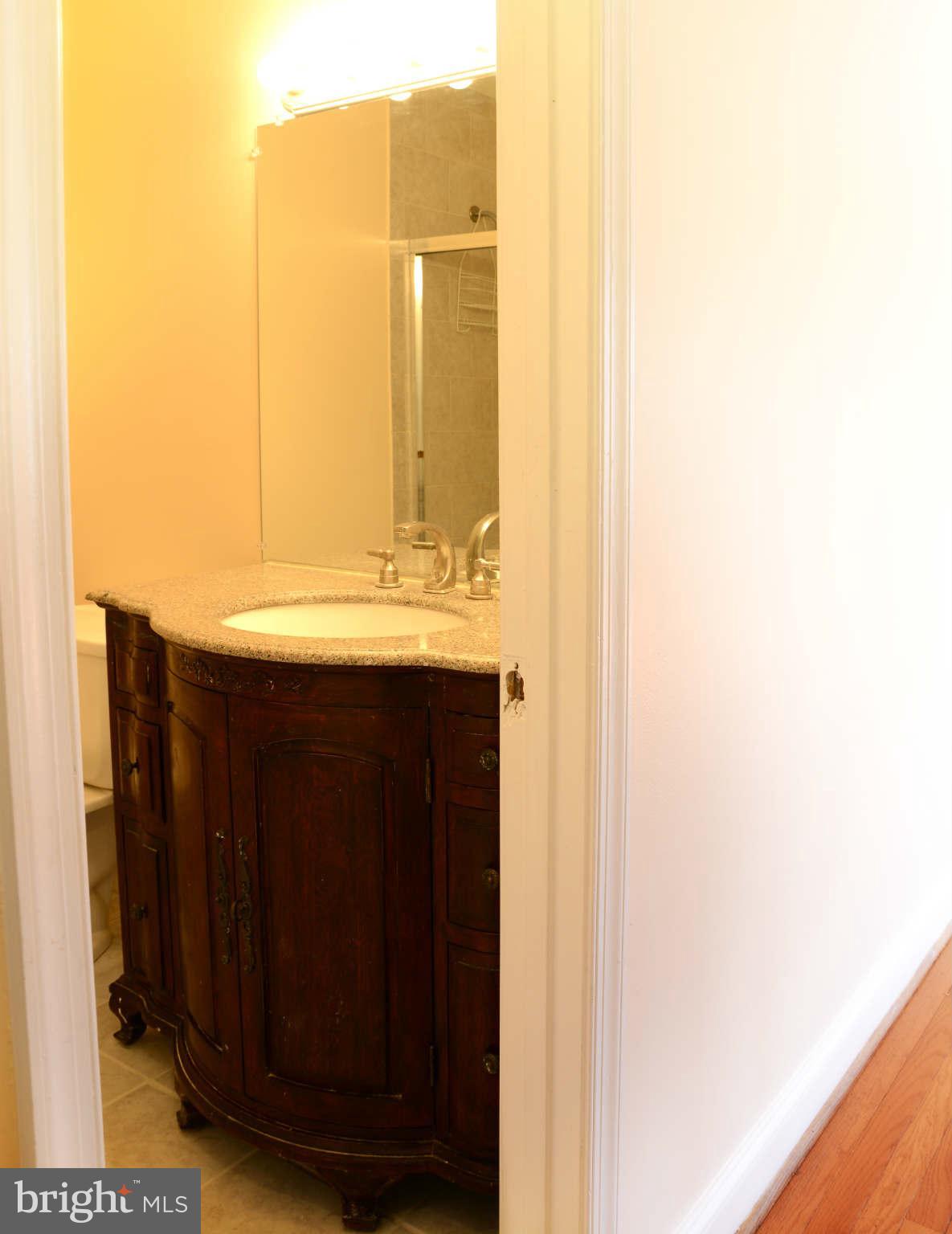 13427 Delaney Road Woodbridge, VA 22193 - Photo 12 of 19 Bath (Master)