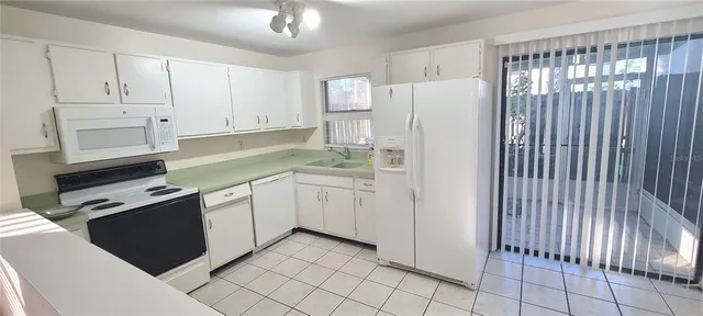 $1,400 | 980 Canal View Boulevard, Unit B1, Port Orange, FL 32129