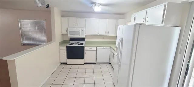 $1,400 | 980 Canal View Boulevard, Unit B1, Port Orange, FL 32129