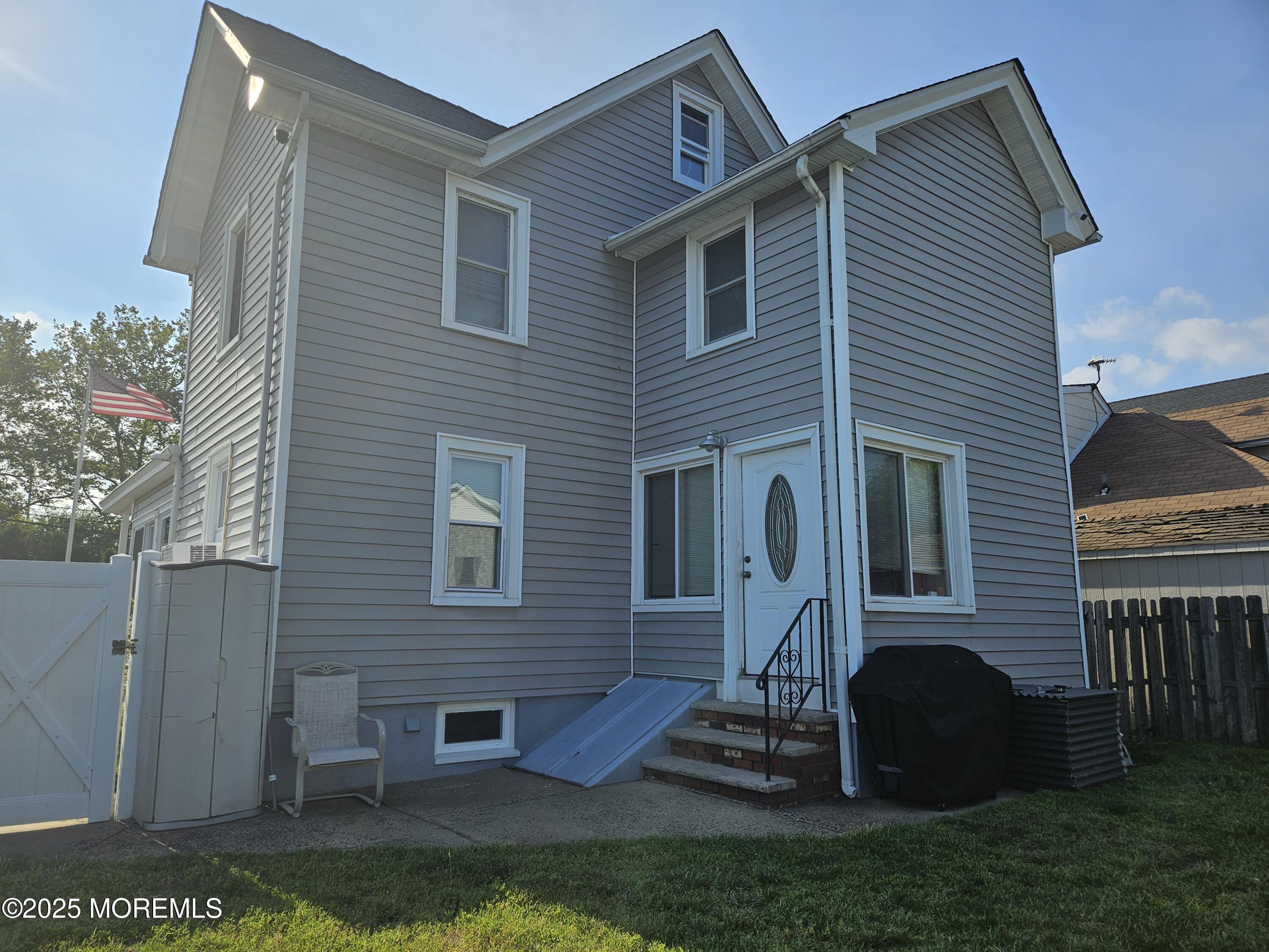 127 Chingarora Avenue Keyport, NJ 07735 - Photo 34 of 51 rear view