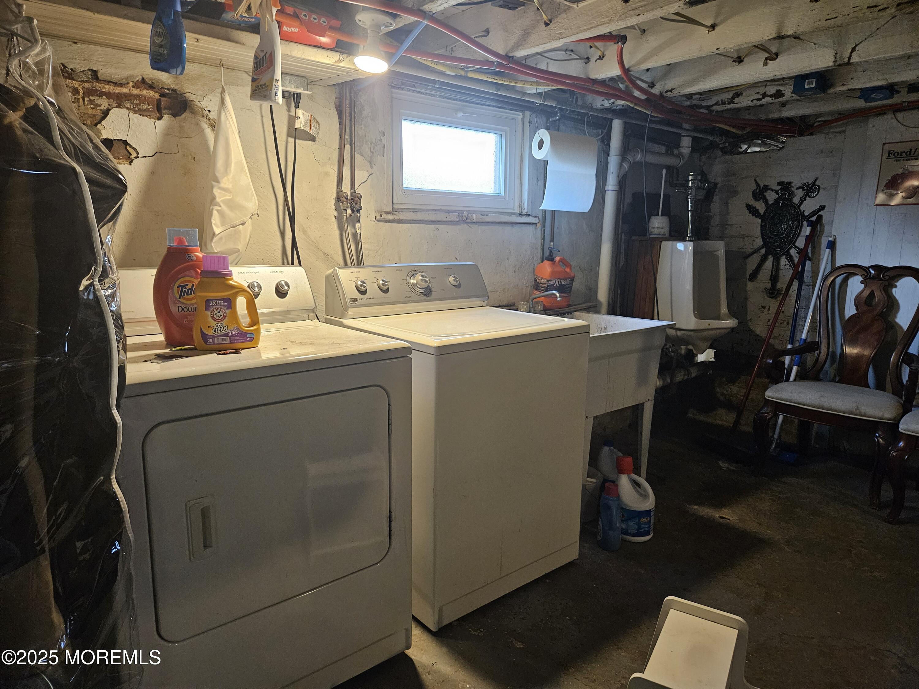 127 Chingarora Avenue Keyport, NJ 07735 - Photo 38 of 51 laundry in basement