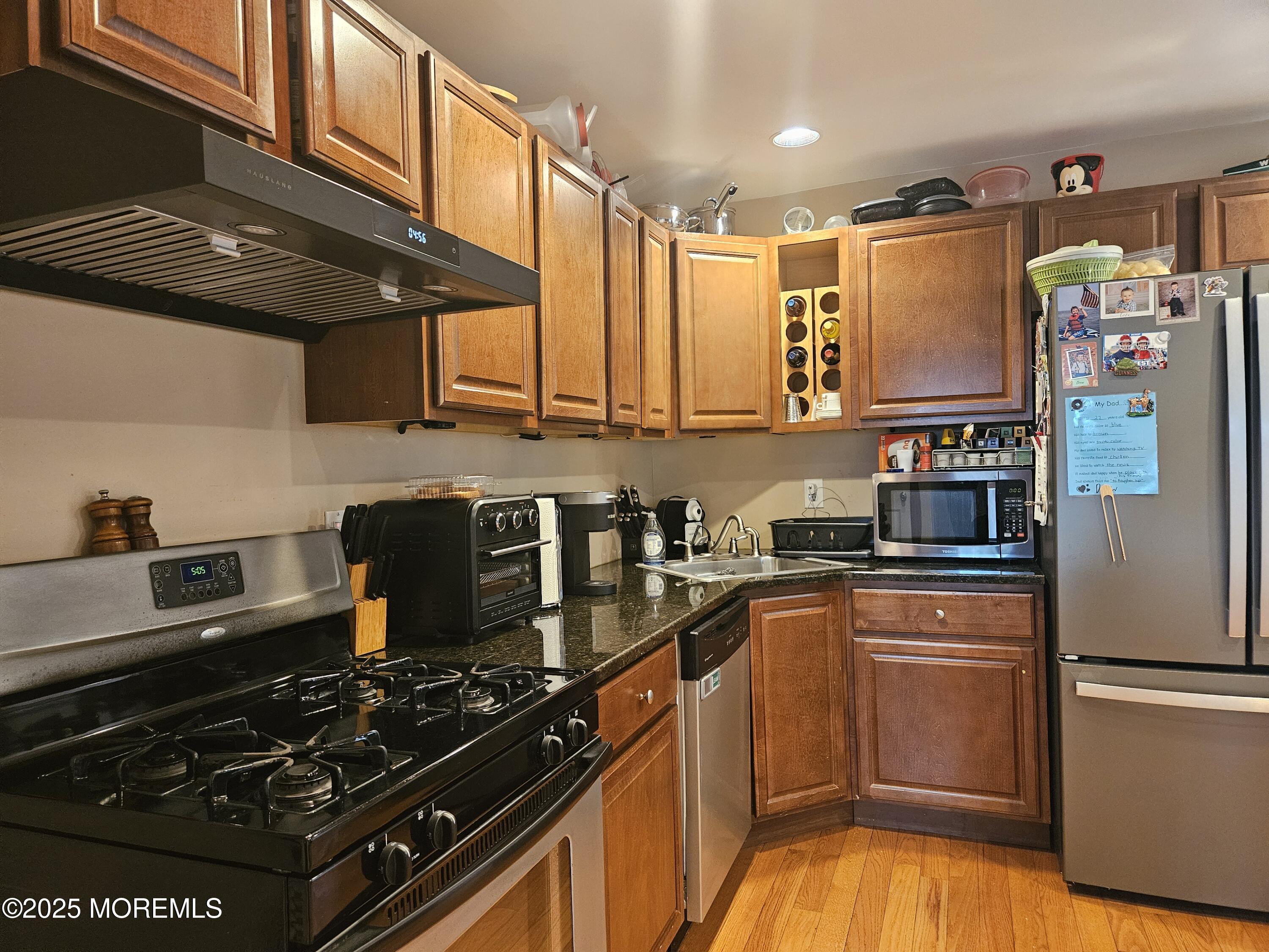 127 Chingarora Avenue Keyport, NJ 07735 - Photo 6 of 51 Newer Kitchen