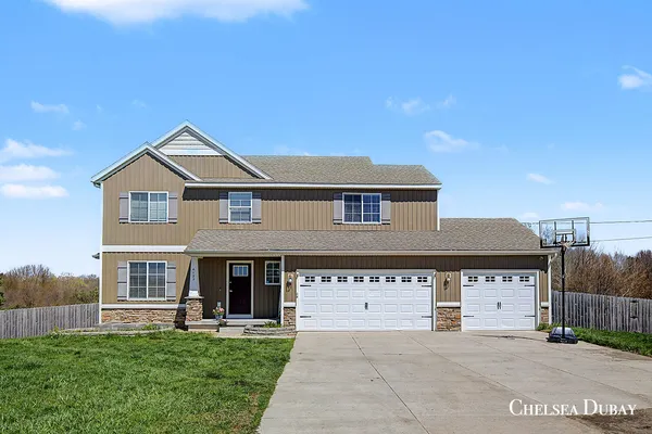 $615,000 | 4125 Kroes Street Northeast, Rockford, MI 49341
