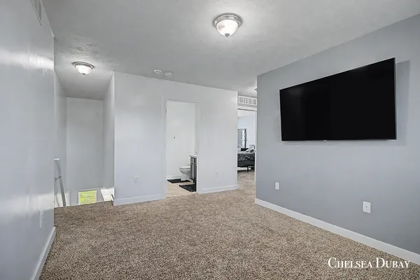 $615,000 | 4125 Kroes Street Northeast, Rockford, MI 49341