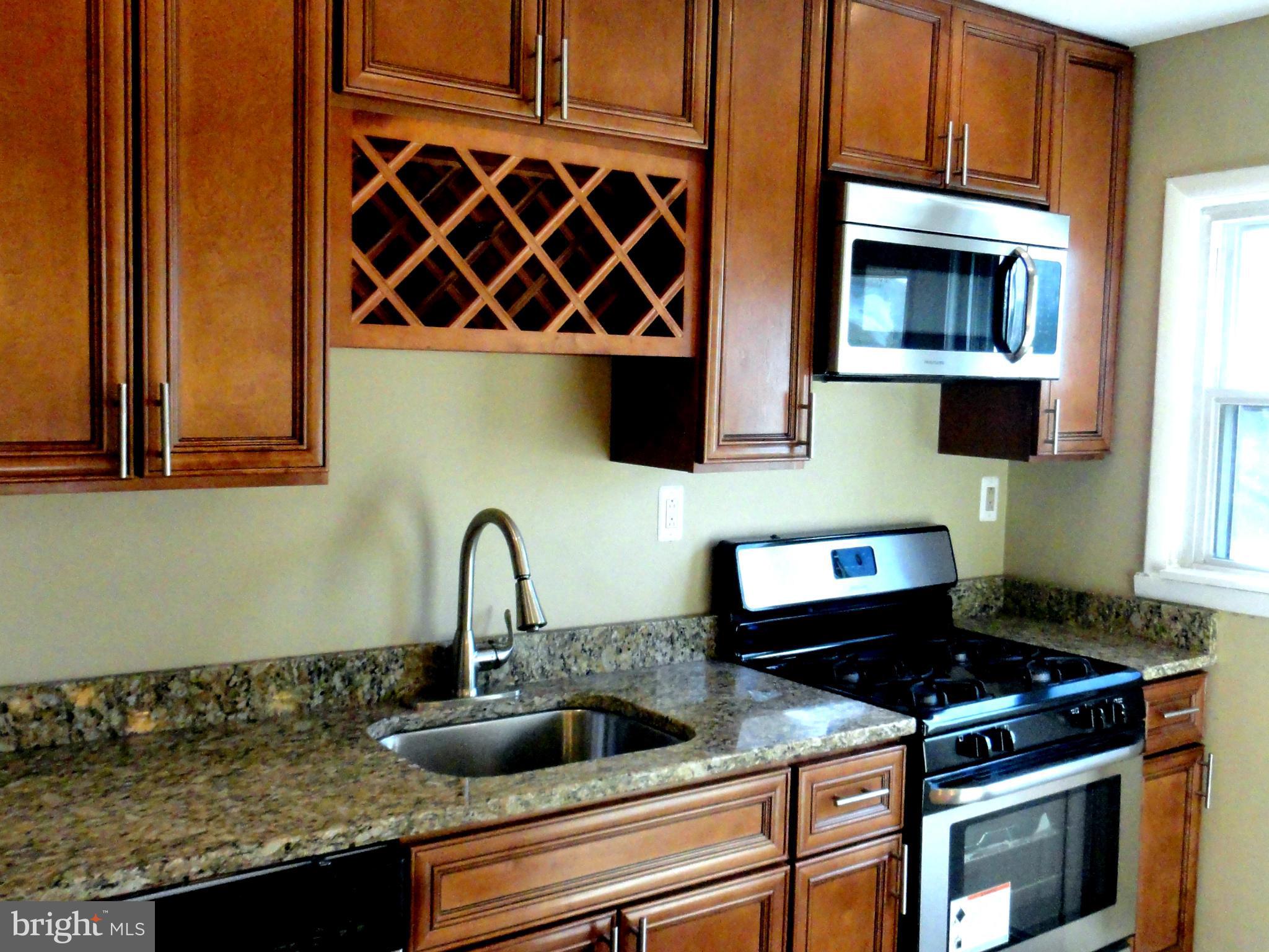 608 Middlesex Road Baltimore, MD 21221 - Photo 7 of 26 Kitchen