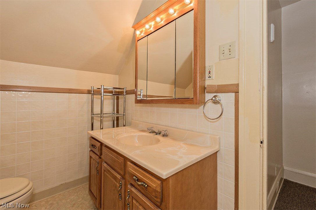 3274 Altamont Road Cleveland, OH 44118 - Photo 15 of 35