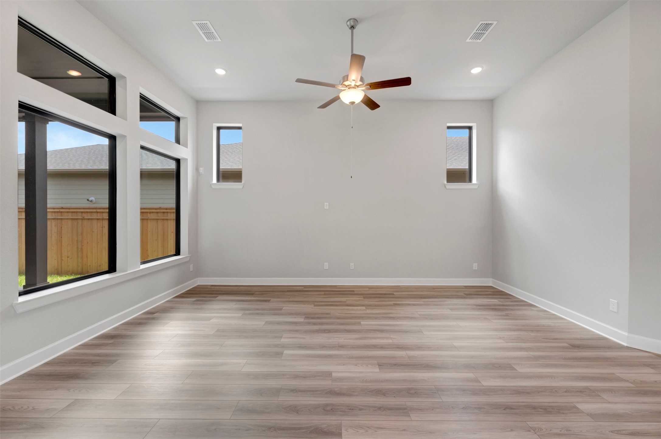 2726 Cottage Place Rosharon, TX 77583 - Photo 33 of 50