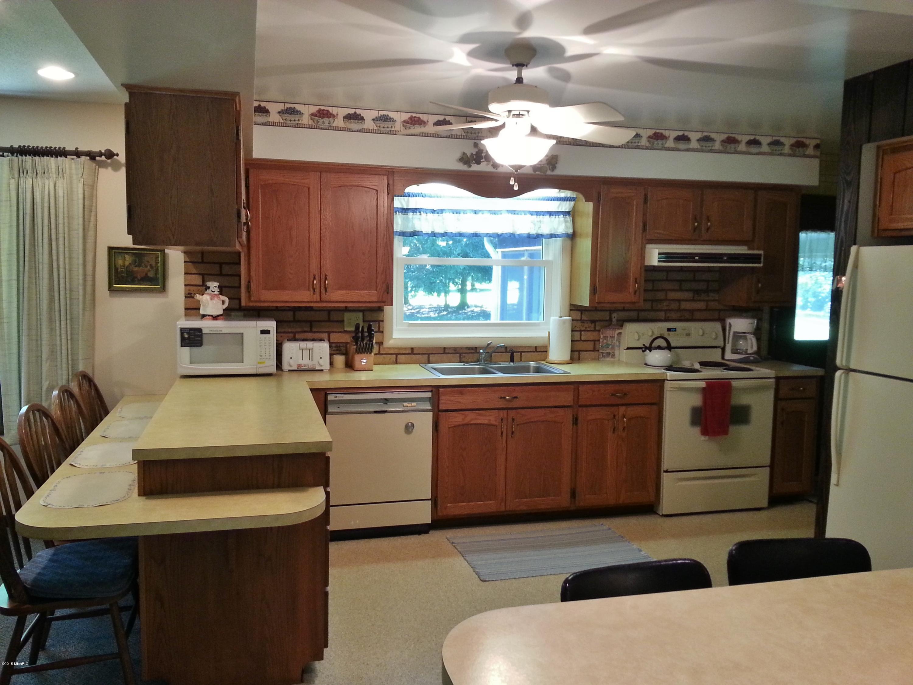 5925 Eidson Road St. Joseph, MI 49085 - Photo 20 of 31 20150623_120048
