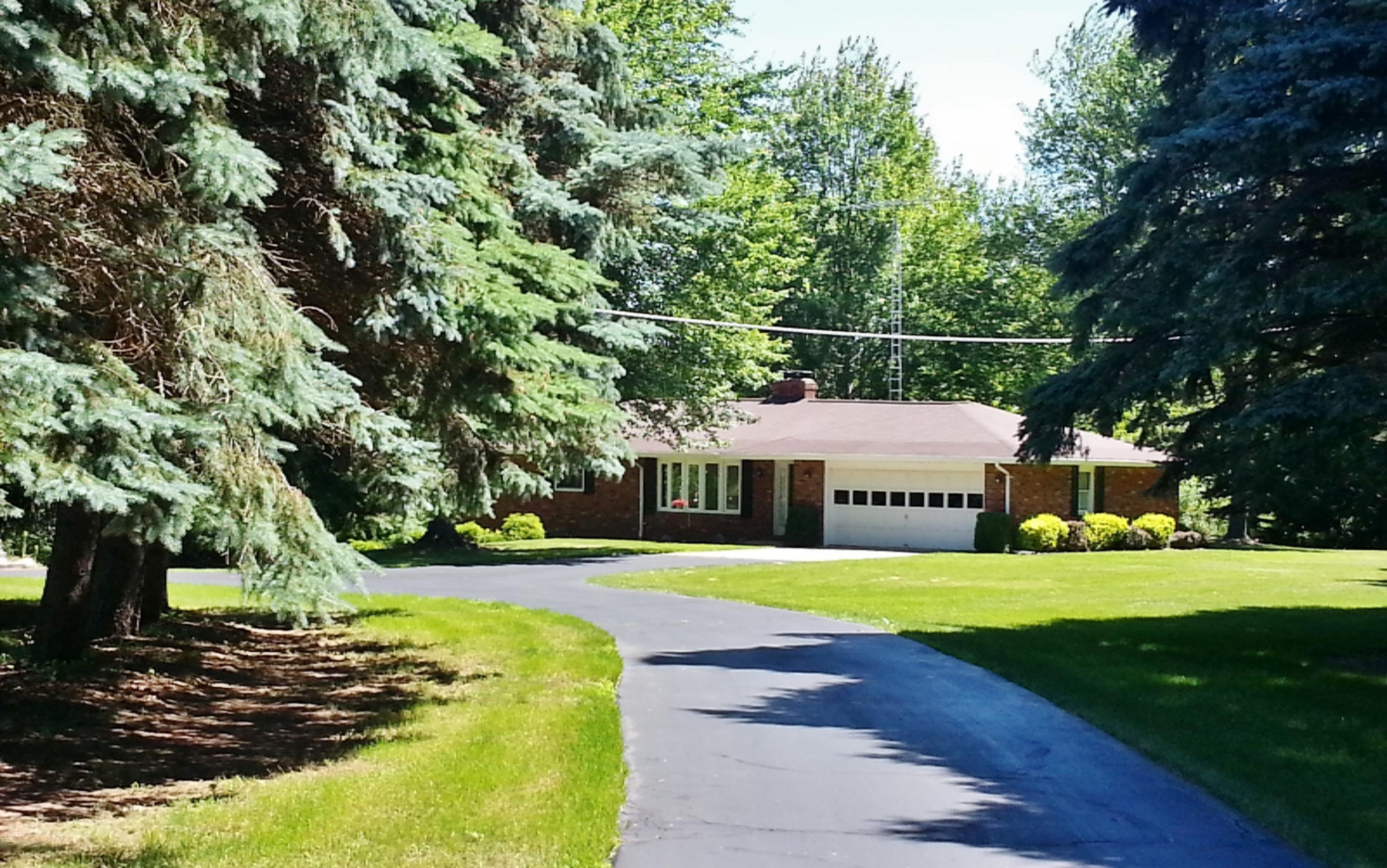 5925 Eidson Road St. Joseph, MI 49085 - Photo 2 of 31 20150623_115019