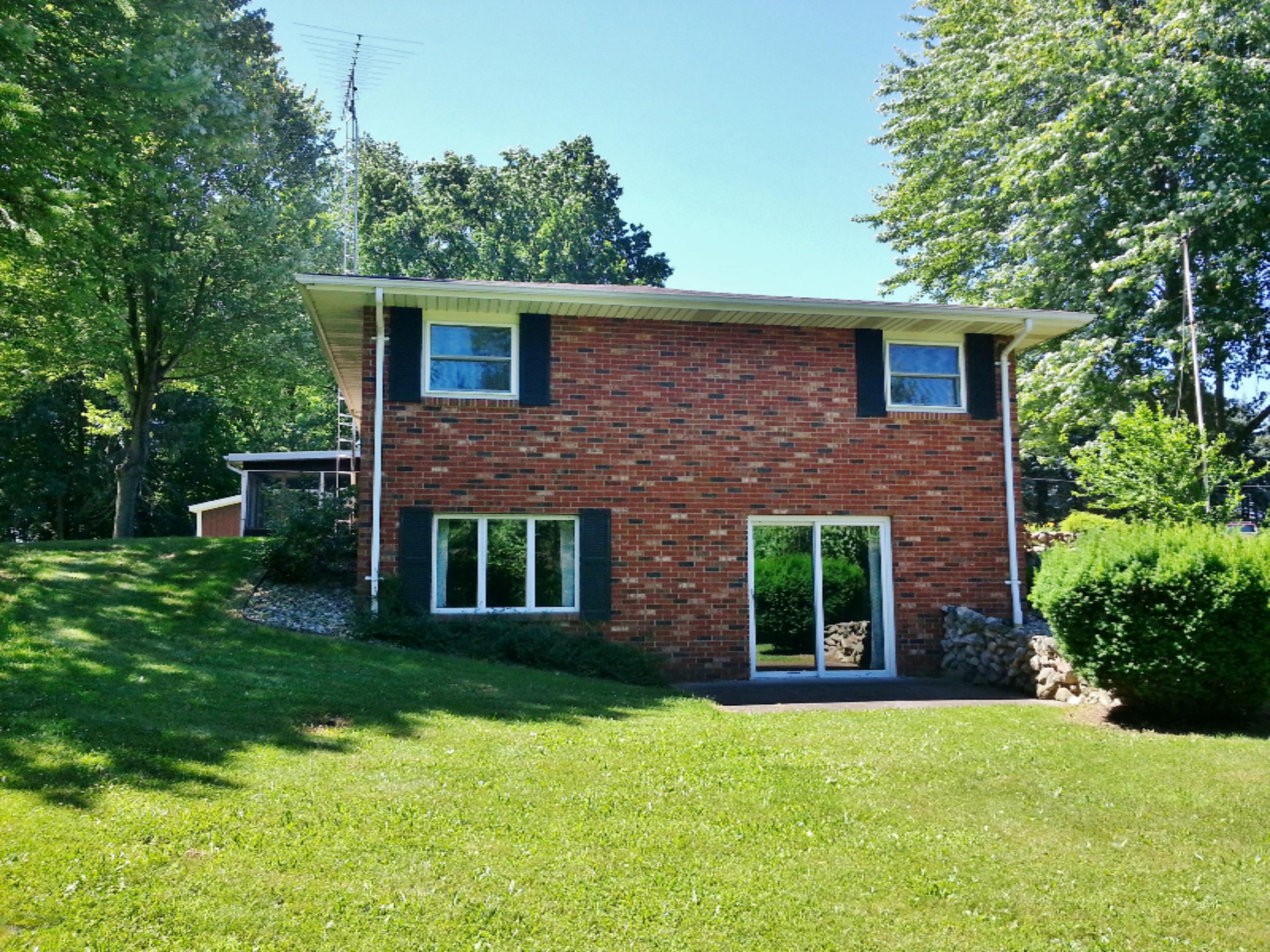 5925 Eidson Road St. Joseph, MI 49085 - Photo 4 of 31 20150623_115310