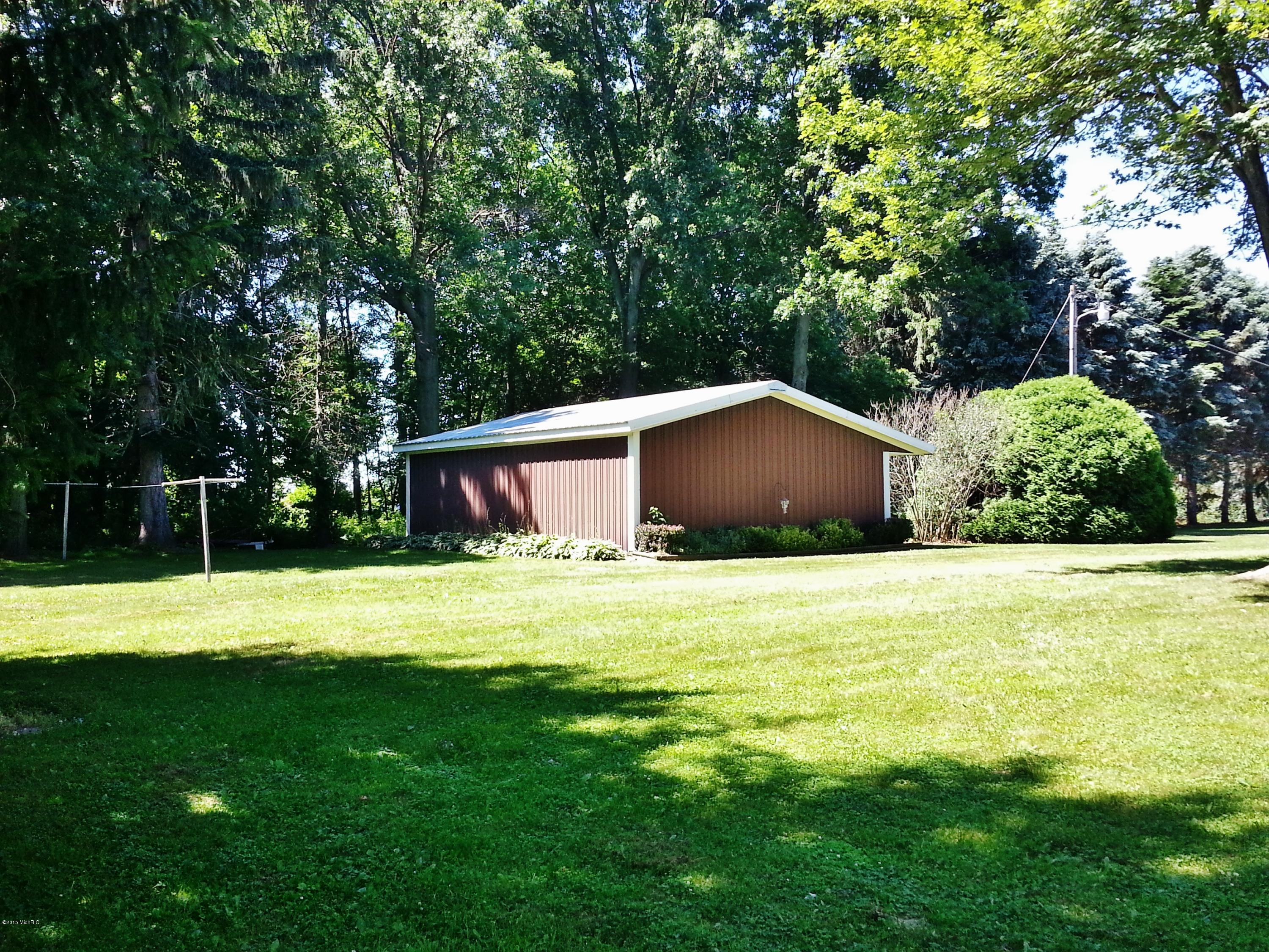 5925 Eidson Road St. Joseph, MI 49085 - Photo 9 of 31 20150623_115359