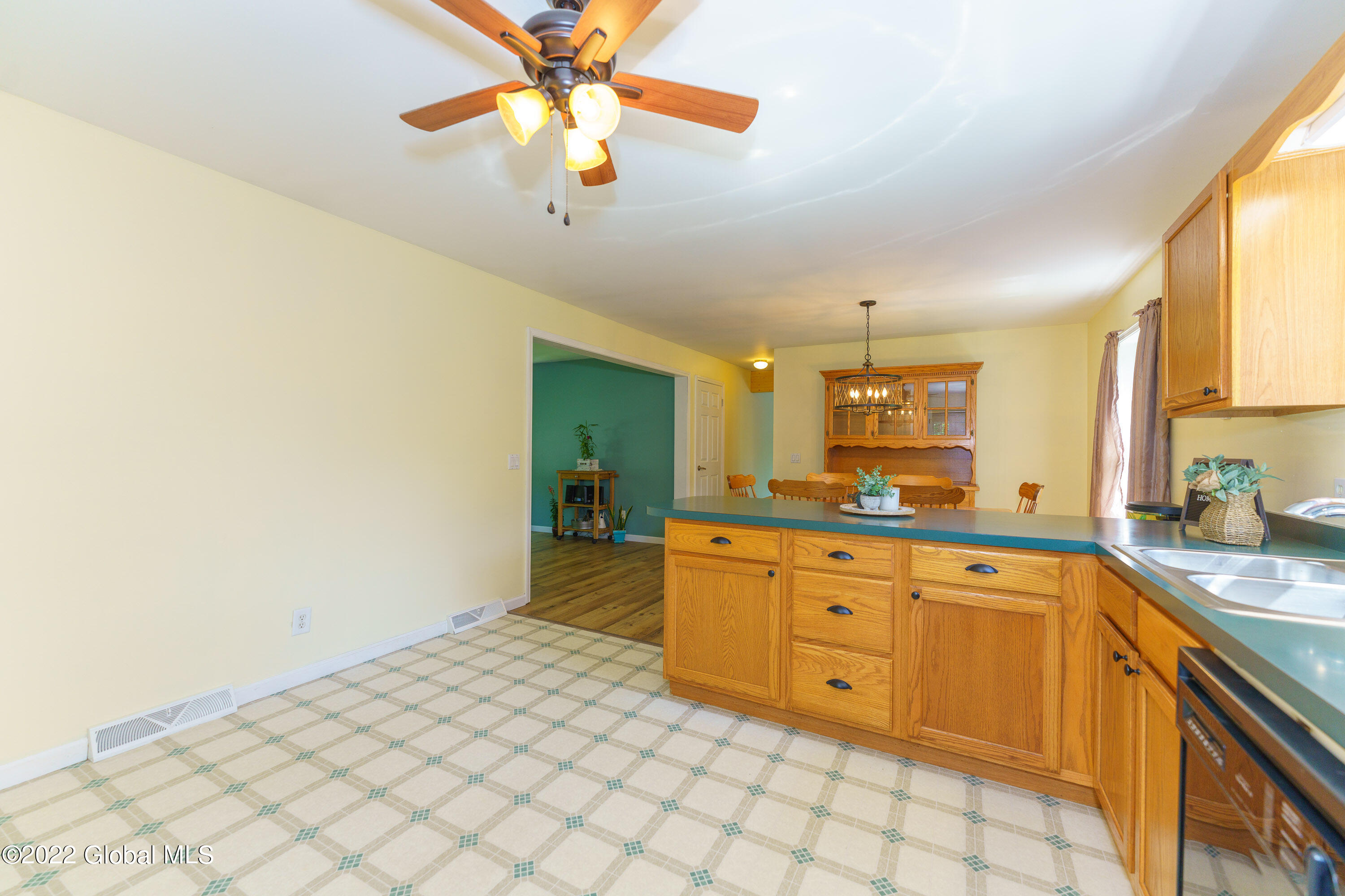 77 Russell Road Greenfield, NY 12833 - Photo 15 of 47 2 Kitchen 7