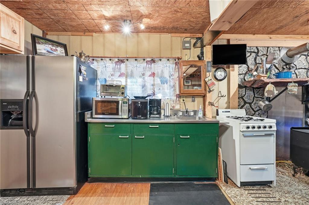 960 Riverview Road Spencer, VA 24165 - Photo 15 of 50