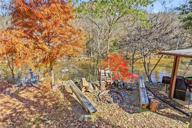 $424,900 | 960 Riverview Road, Spencer, VA 24165