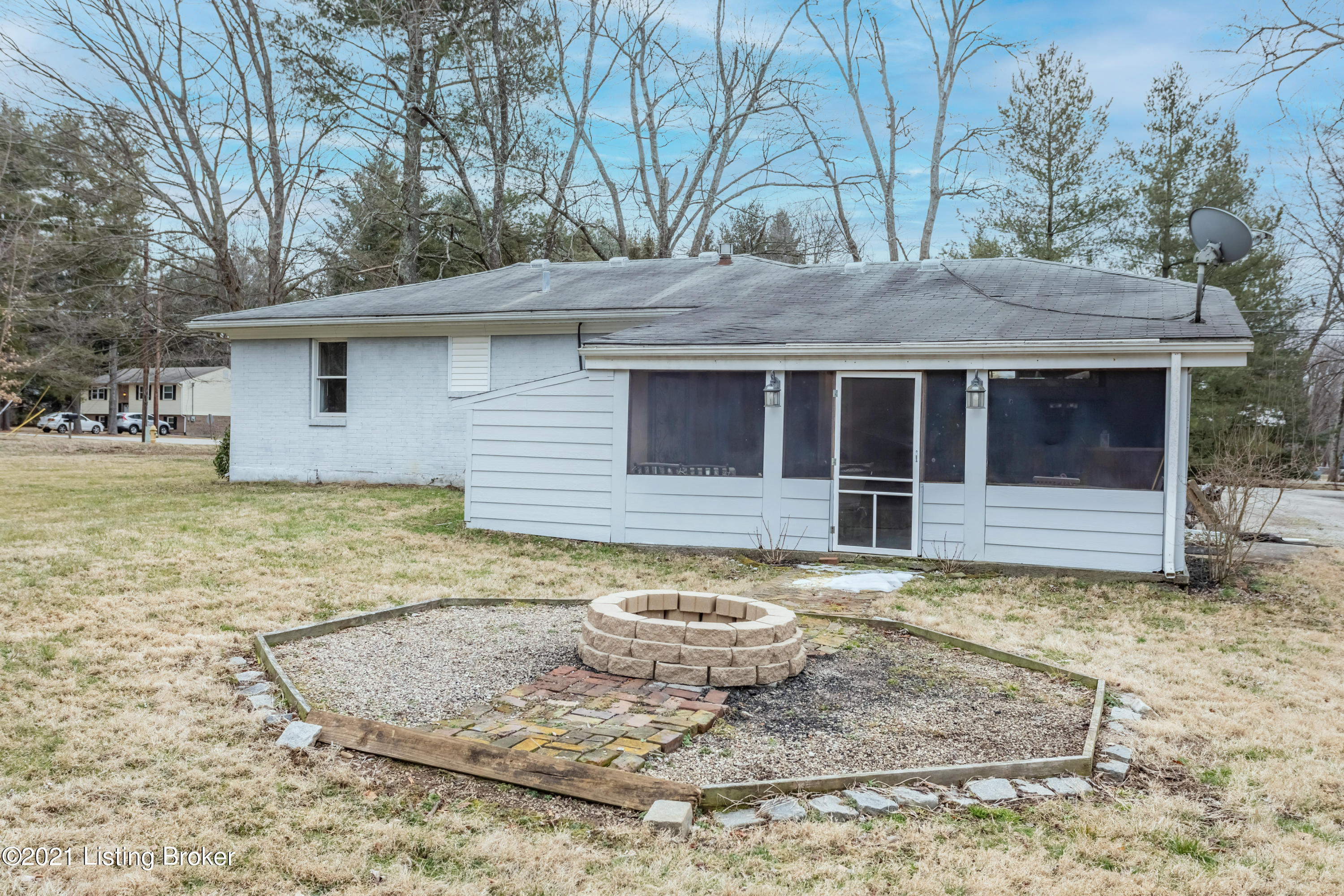 8109 Old Mill Road Pewee Valley, KY 40056 - Photo 7 of 46 H70A0936