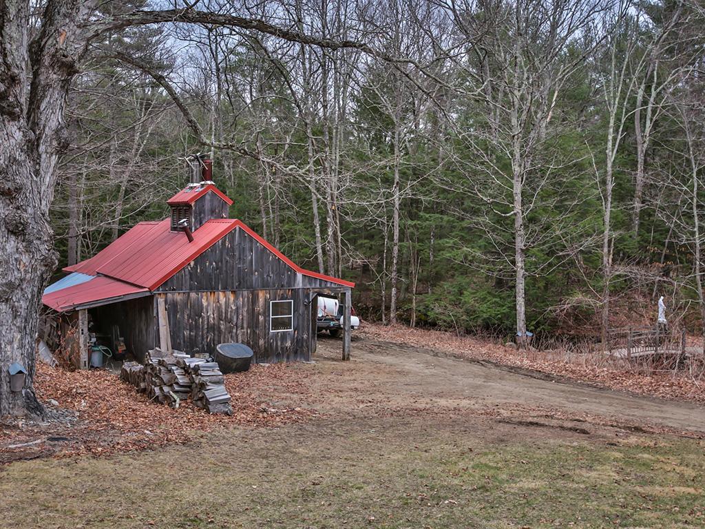149 Dutton Road Lyndeborough, NH 03082 - Photo 27 of 36