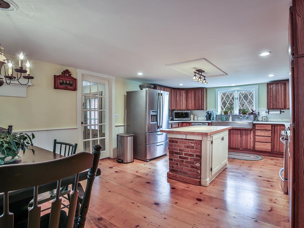 149 Dutton Road Lyndeborough, NH 03082 - Photo 7 of 36