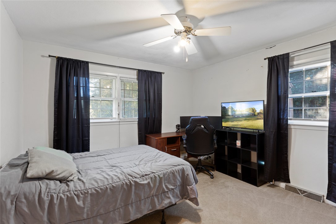 201 Keowee Trail Seneca, SC 29678 - Photo 14 of 34