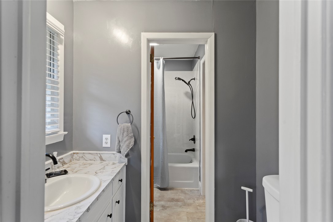 201 Keowee Trail Seneca, SC 29678 - Photo 17 of 34