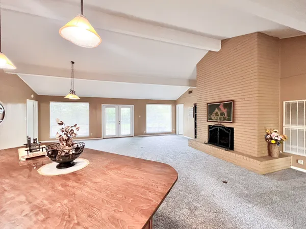 $1,700 | 401 Rolling Hills Drive West, Conroe, TX 77304